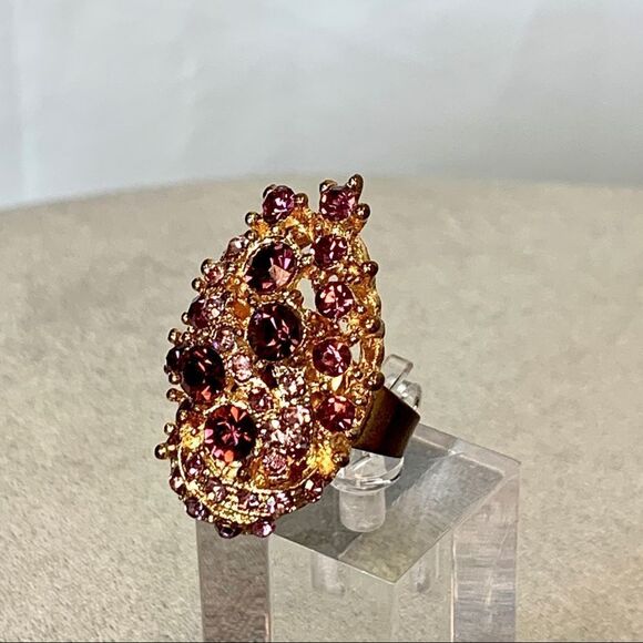 🛍3/$20 GOLD tone purple rhinestone embellished clustered costume jewellery ring - Picture 1 of 5